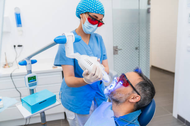 Best Holiday Emergency Dentist in Boronda, CA